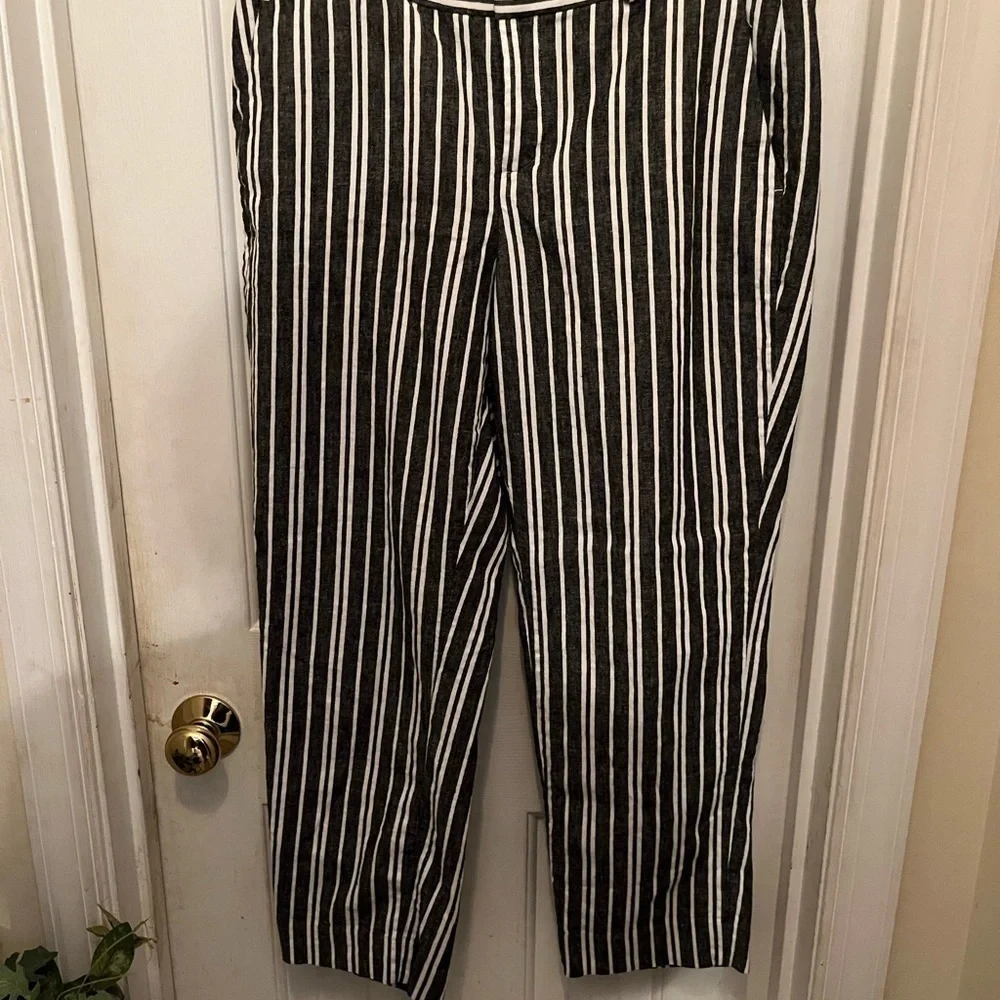 Pants by Banana Republic! Size 6